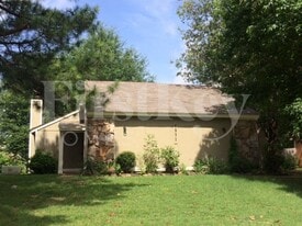 4571 Blue Willow Rd in Memphis, TN - Building Photo