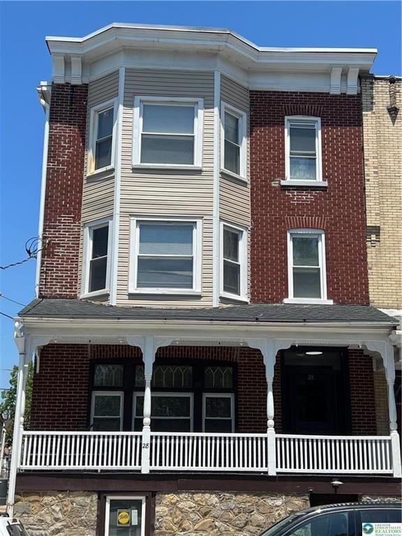 property at 28 W North St