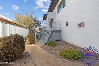 151 S Silverbell Rd in Tucson, AZ - Building Photo - Building Photo