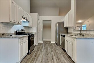 3960 Brushy Wood Dr in Loganville, GA - Foto de edificio - Building Photo