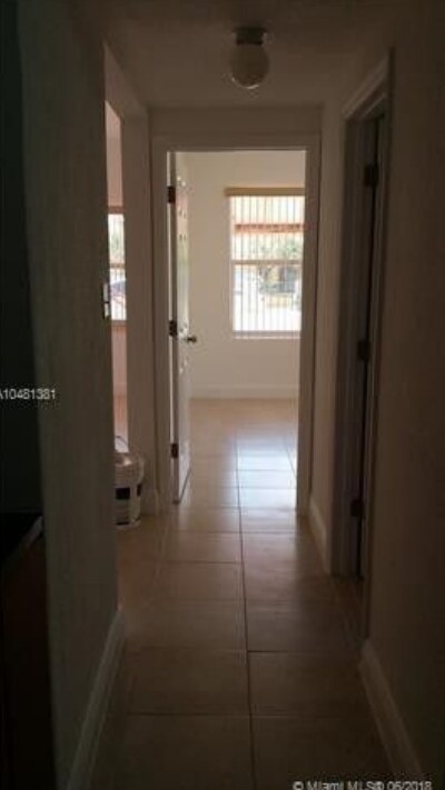 1821 NW 33rd St in Miami, FL - Building Photo