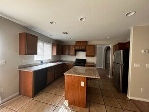 9099 Iron Cactus Ave in Las Vegas, NV - Building Photo - Building Photo