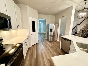 3125 Samson Dr in Lorena, TX - Building Photo - Building Photo