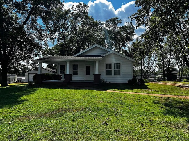 6 New Dunham Bridge Rd in Greenville, SC - Building Photo - Building Photo