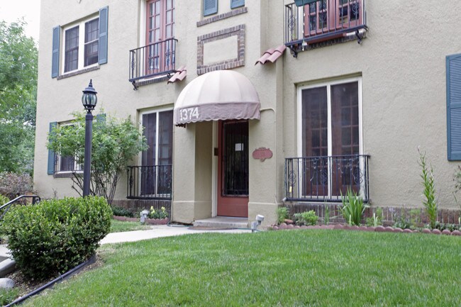 1374 St Paul St in Denver, CO - Foto de edificio - Building Photo