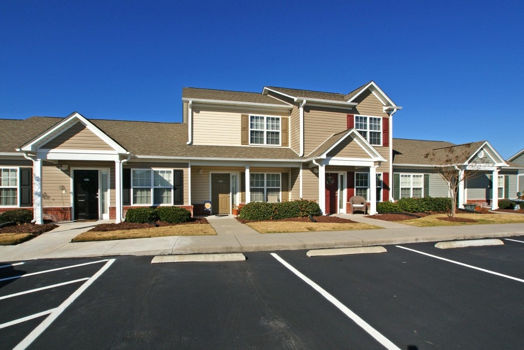 Beaufort Manor Apartments in Beaufort, NC - Building Photo