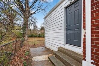 7137 Garesche Ave in Jennings, MO - Building Photo - Building Photo