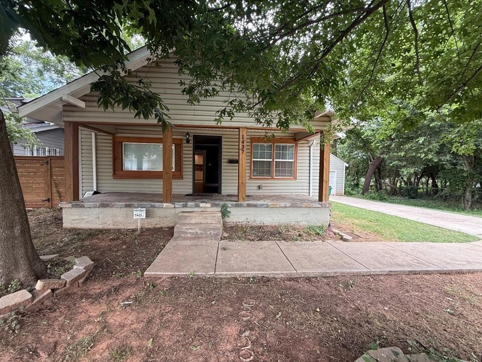 1437 NE 33rd St in Oklahoma City, OK - Building Photo