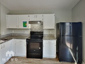 10646 Coulport Ln in Charlotte, NC - Foto de edificio - Building Photo