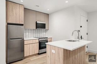 BRUCKNER BOULEVARD in Bronx, NY - Building Photo