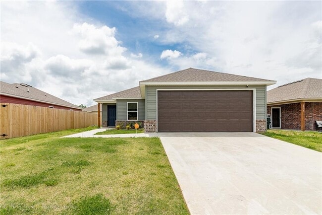 4703 W Hoover Loop in Fayetteville, AR - Building Photo - Building Photo