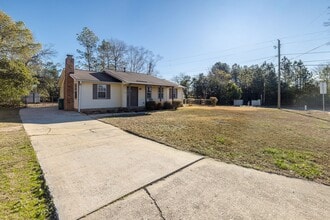 125 Magnolia Dr in Grovetown, GA - Building Photo - Building Photo