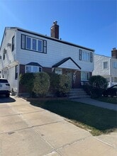 163-46 21st Rd in Queens, NY - Building Photo - Building Photo