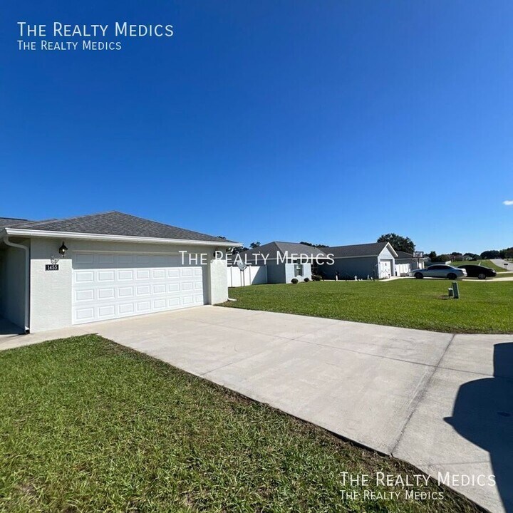 1455 NE 161st St in Citra, FL - Building Photo