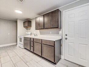 1724 NE 14th St in Oklahoma City, OK - Building Photo - Building Photo