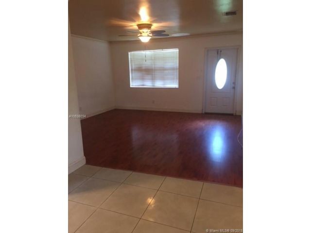 2237 Taylor St in Hollywood, FL - Building Photo - Building Photo