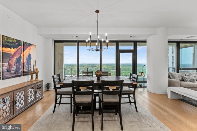 1650 Silver Hill Dr in Tysons, VA - Building Photo - Building Photo