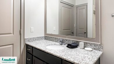 18021 Kingsland Blvd, Unit 5310 in Houston, TX - Foto de edificio - Building Photo