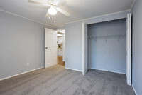 Blueberry Hill in Leesburg, FL - Building Photo - Interior Photo