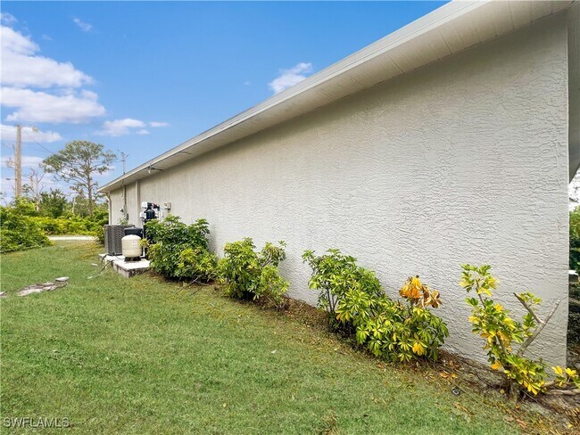 property at 731 Da Vinci Ave S