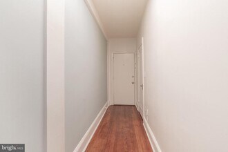 235 Emerson St NW in Washington, DC - Building Photo - Building Photo