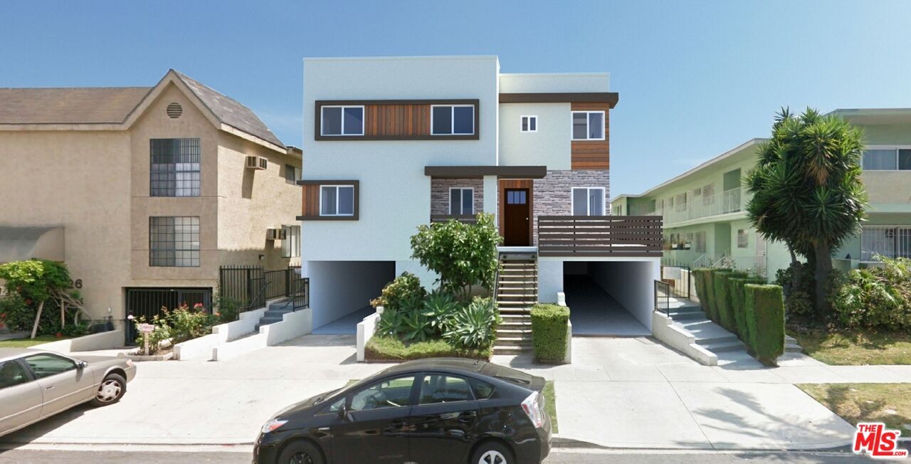 4832 Rosewood Ave in Los Angeles, CA - Building Photo