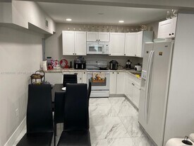 342 E 46th St in Hialeah, FL - Building Photo