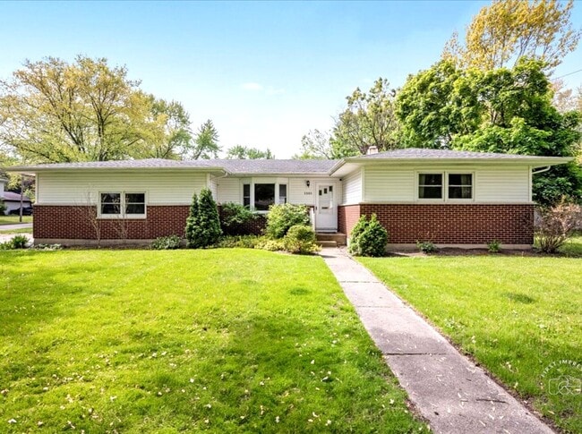 property at 1501 Evergreen St