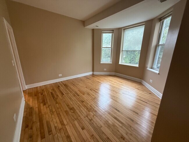 1239 S Spaulding Ave-Unit -2RE in Chicago, IL - Building Photo - Building Photo