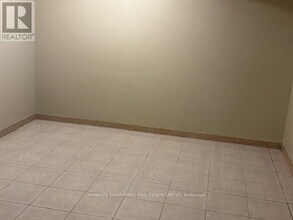 37 Cabinet Crescent in Vaughan, ON - Building Photo - Building Photo