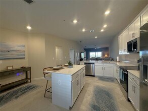 14241 Heritage Landing Blvd in Punta Gorda, FL - Foto de edificio - Building Photo