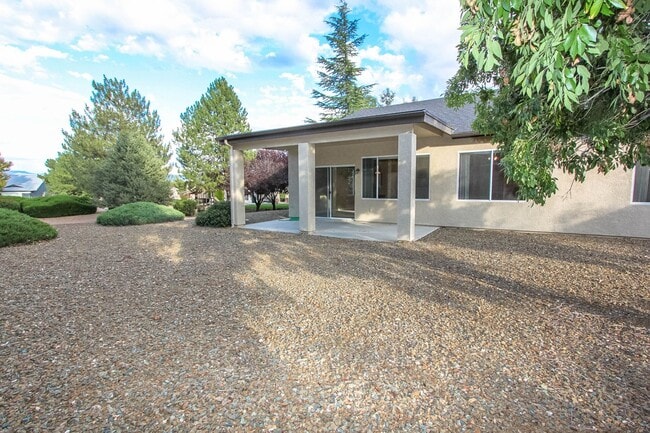 7676 Shimmer Ln in Prescott Valley, AZ - Foto de edificio - Building Photo