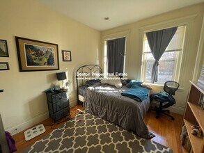 100 Queensberry St, Unit 7 in Boston, MA - Building Photo - Building Photo