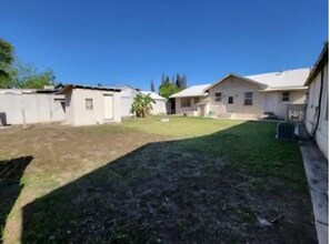 1113 Cortez St in Laredo, TX - Building Photo - Building Photo