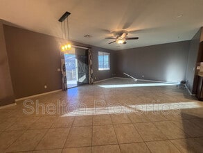 29128 N 22nd Ave in Phoenix, AZ - Building Photo - Building Photo