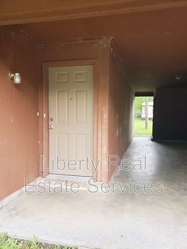 989 Live Oak Dr in Hinesville, GA - Building Photo - Building Photo