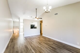 2531 NW 56th Ave in Lauderhill, FL - Building Photo - Building Photo