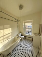 14 Tufts St, Unit 3 in Cambridge, MA - Building Photo - Building Photo