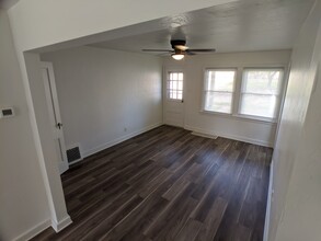 1315 S Norwood Ave, Unit 1315 in Green Bay, WI - Building Photo - Building Photo