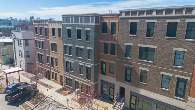 Morton Row in Bloomington, IN - Building Photo - Building Photo