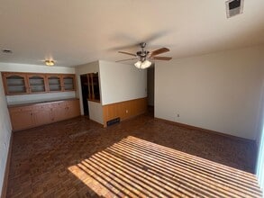 3304 Longridge Rd in Del City, OK - Building Photo - Building Photo