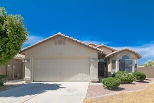 8808 W Adam Ave in Peoria, AZ - Building Photo