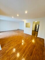 532 Hummingbird Ln in Deerfield, IL - Building Photo