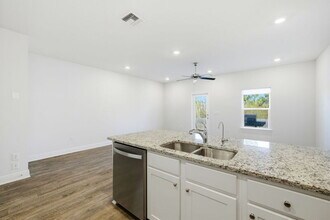 1651 Caleigh Ct in Lynn Haven, FL - Building Photo - Building Photo