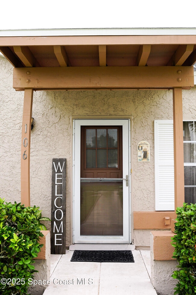 1465 Malibu Cir NE in Palm Bay, FL - Building Photo - Building Photo