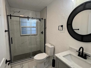 4207 W North B St in Tampa, FL - Foto de edificio - Building Photo