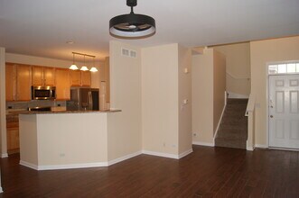 480 Pine Lake Cir in Vernon Hills, IL - Building Photo - Building Photo