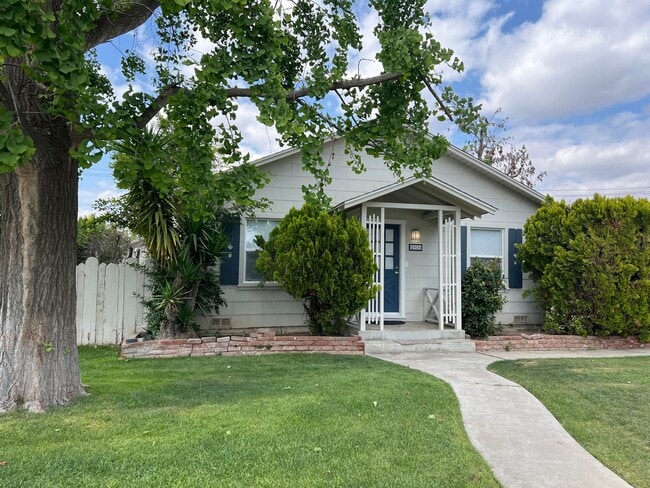 2912 Sunset Ave