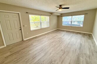 3387 SW Sunset Trace Cir in Palm City, FL - Building Photo - Building Photo
