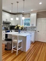 5 Sheridan Cir, Unit 5 in Winchester, MA - Building Photo